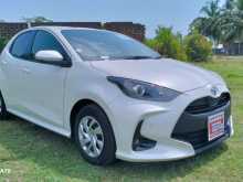 https://riyasewana.com/uploads/toyota-yaris-111817184502.jpg