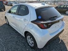 https://riyasewana.com/uploads/toyota-yaris-118593217966.jpg