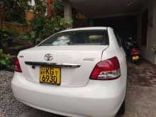 https://riyasewana.com/uploads/toyota-yaris-11904384552.jpg
