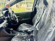 https://riyasewana.com/uploads/toyota-yaris-129465924611.jpg