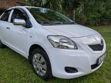 Toyota Yaris 2010 Car