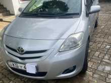 https://riyasewana.com/uploads/toyota-yaris-14101955471.jpg