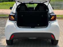 https://riyasewana.com/uploads/toyota-yaris-1411422566.jpg
