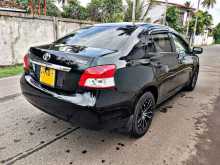 https://riyasewana.com/uploads/toyota-yaris-14726504072.jpg
