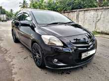 https://riyasewana.com/uploads/toyota-yaris-14726504683.jpg