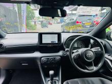https://riyasewana.com/uploads/toyota-yaris-14844376674.jpg