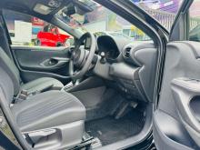https://riyasewana.com/uploads/toyota-yaris-14844376675.jpg