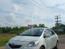 https://riyasewana.com/uploads/toyota-yaris-15121158467318.jpg