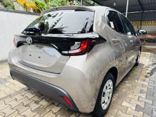 https://riyasewana.com/uploads/toyota-yaris-159535017455.jpg