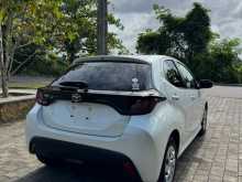 https://riyasewana.com/uploads/toyota-yaris-16102316392.jpg