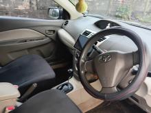 https://riyasewana.com/uploads/toyota-yaris-1612191817415.jpg