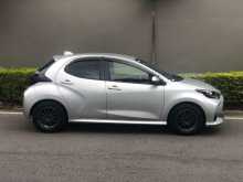 https://riyasewana.com/uploads/toyota-yaris-171326514143.jpg
