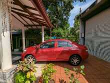 https://riyasewana.com/uploads/toyota-yaris-181258394353.jpg