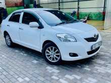 https://riyasewana.com/uploads/toyota-yaris-182042114972.jpg