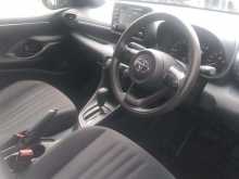 https://riyasewana.com/uploads/toyota-yaris-1910514362.jpg