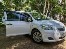 Toyota Yaris 2010 Car