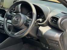 https://riyasewana.com/uploads/toyota-yaris-20152059156.jpg