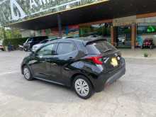 https://riyasewana.com/uploads/toyota-yaris-2074704334.jpg