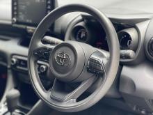 https://riyasewana.com/uploads/toyota-yaris-211234824492.jpg
