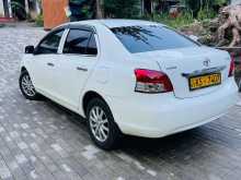 https://riyasewana.com/uploads/toyota-yaris-211432524272.jpg