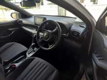https://riyasewana.com/uploads/toyota-yaris-2163140265.jpg