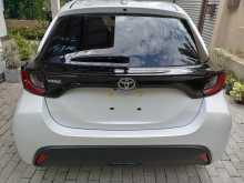 https://riyasewana.com/uploads/toyota-yaris-2295715234.jpg
