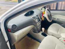 https://riyasewana.com/uploads/toyota-yaris-25751534553.jpg