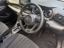 https://riyasewana.com/uploads/toyota-yaris-261209034973.jpg