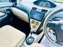 https://riyasewana.com/uploads/toyota-yaris-2612160117885.jpg