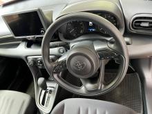 https://riyasewana.com/uploads/toyota-yaris-2612204117183.jpg