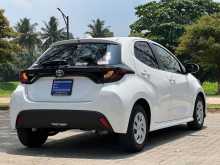 https://riyasewana.com/uploads/toyota-yaris-27163647434.jpg