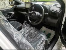https://riyasewana.com/uploads/toyota-yaris-2718162117115.jpg