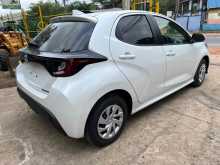 https://riyasewana.com/uploads/toyota-yaris-2819300622102.jpg