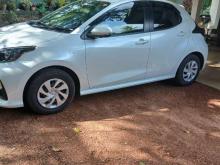 https://riyasewana.com/uploads/toyota-yaris-2914216875.jpg