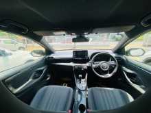 https://riyasewana.com/uploads/toyota-yaris-3012081822.jpg