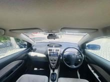 https://riyasewana.com/uploads/toyota-yaris-3017410724092.jpg