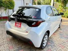 https://riyasewana.com/uploads/toyota-yaris-30908256465.jpg