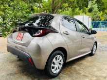 https://riyasewana.com/uploads/toyota-yaris-3110151122502.jpg