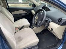 https://riyasewana.com/uploads/toyota-yaris-31113076593.jpg