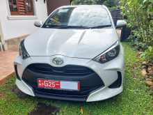 https://riyasewana.com/uploads/toyota-yaris-31121416536.jpg