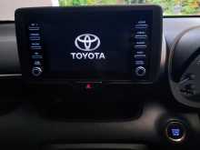 https://riyasewana.com/uploads/toyota-yaris-31121416945.jpg