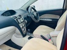 https://riyasewana.com/uploads/toyota-yaris-31801386094.jpg