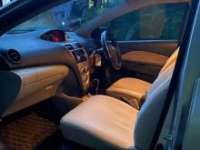 https://riyasewana.com/uploads/toyota-yaris-320595024161.jpg