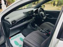 https://riyasewana.com/uploads/toyota-yaris-37200724991.jpg