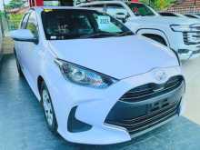 https://riyasewana.com/uploads/toyota-yaris-4111702262.jpg