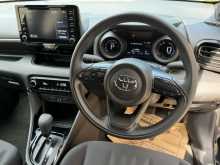 https://riyasewana.com/uploads/toyota-yaris-4132609314.jpg