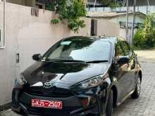 https://riyasewana.com/uploads/toyota-yaris-4132609952.jpg