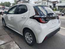https://riyasewana.com/uploads/toyota-yaris-61118105003.jpg
