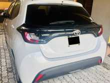 https://riyasewana.com/uploads/toyota-yaris-6142852892.jpg