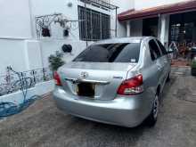 https://riyasewana.com/uploads/toyota-yaris-6214439442.jpg